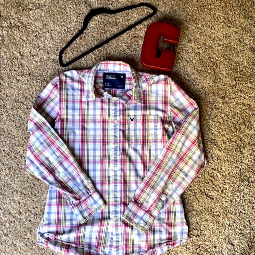 American Eagle men’s long sleeved button down